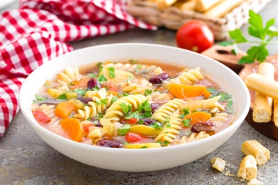 Minestrone – Hearty Italian Vegetable Soup
