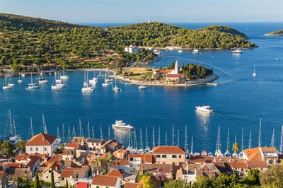 Vis and Komiža Flatbread – two pies, one island, a thousand flavors