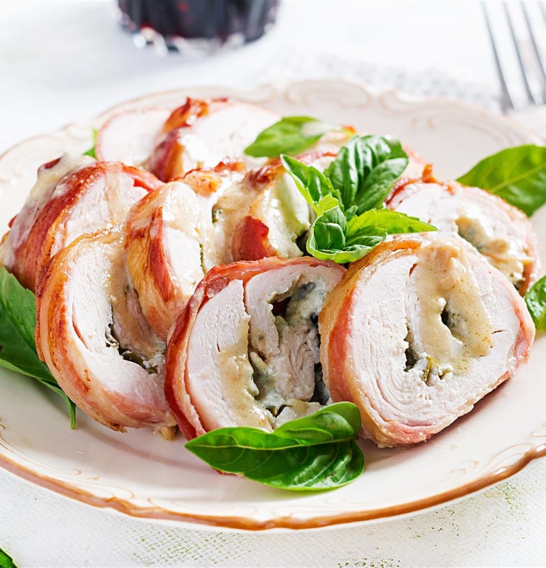 Stuffed Chicken Roulade with Spinach and Cheese