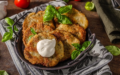 Crispy Fried Zucchini with Herb-Infused Greek Yogurt Dip