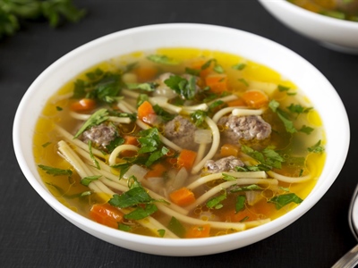 Grandma’s Comforting Beef Broth with Homemade Noodles