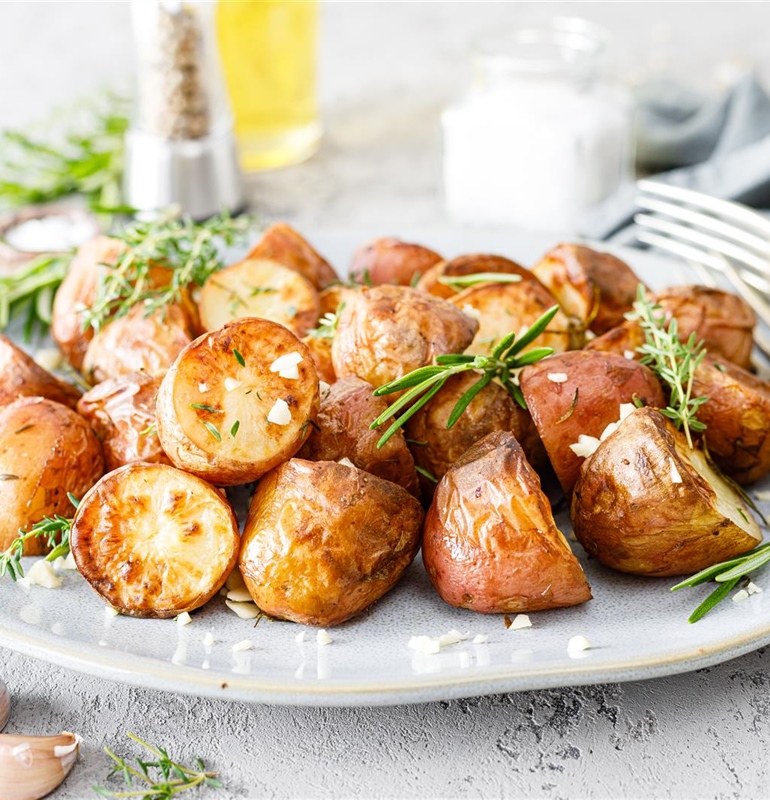 Golden Roasted Potatoes with Garlic and Rosemary