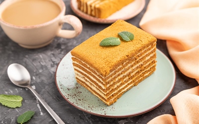 Honey Layer Cake: Medena Pita with Creamy Filling