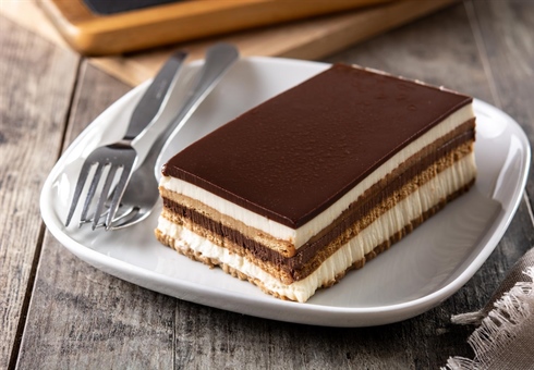 Opera Cake – The Elegant French Symphony of Coffee and Chocolate