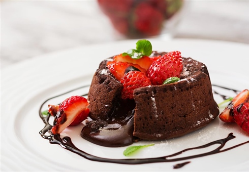 Molten Lava Cake – Rich Chocolate Fondant with a Gooey Center